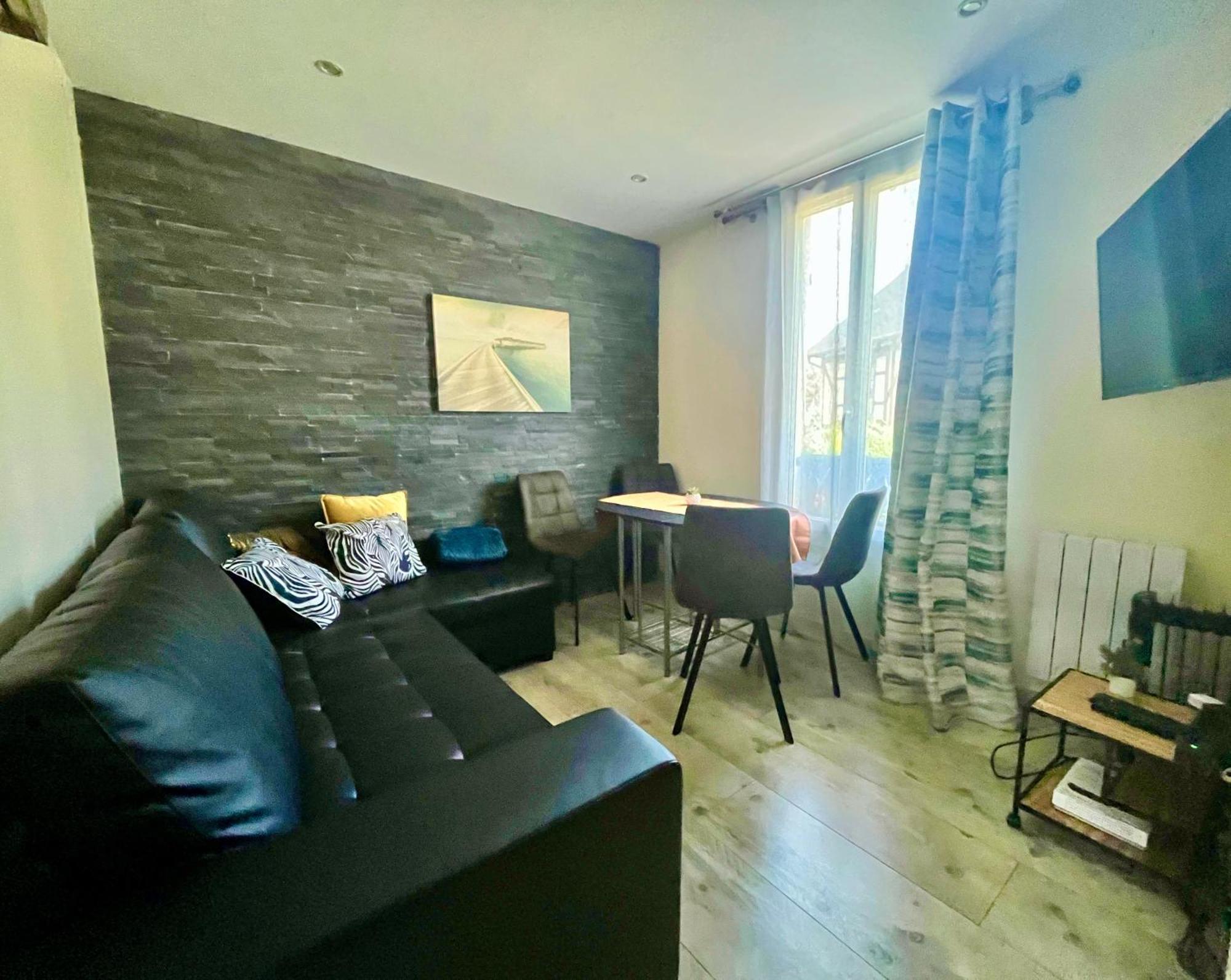 La Villa L'Oiseau Bleu Proche De La Plage Et De Deauville !!! Awards 2025 Blonville-sur-Mer Værelse billede